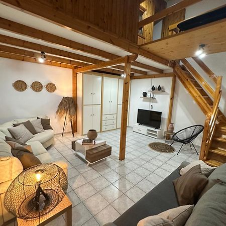 Maria' S Apartment Lávrion المظهر الخارجي الصورة